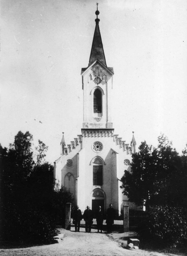 Rombadöntött templomunk - 1946